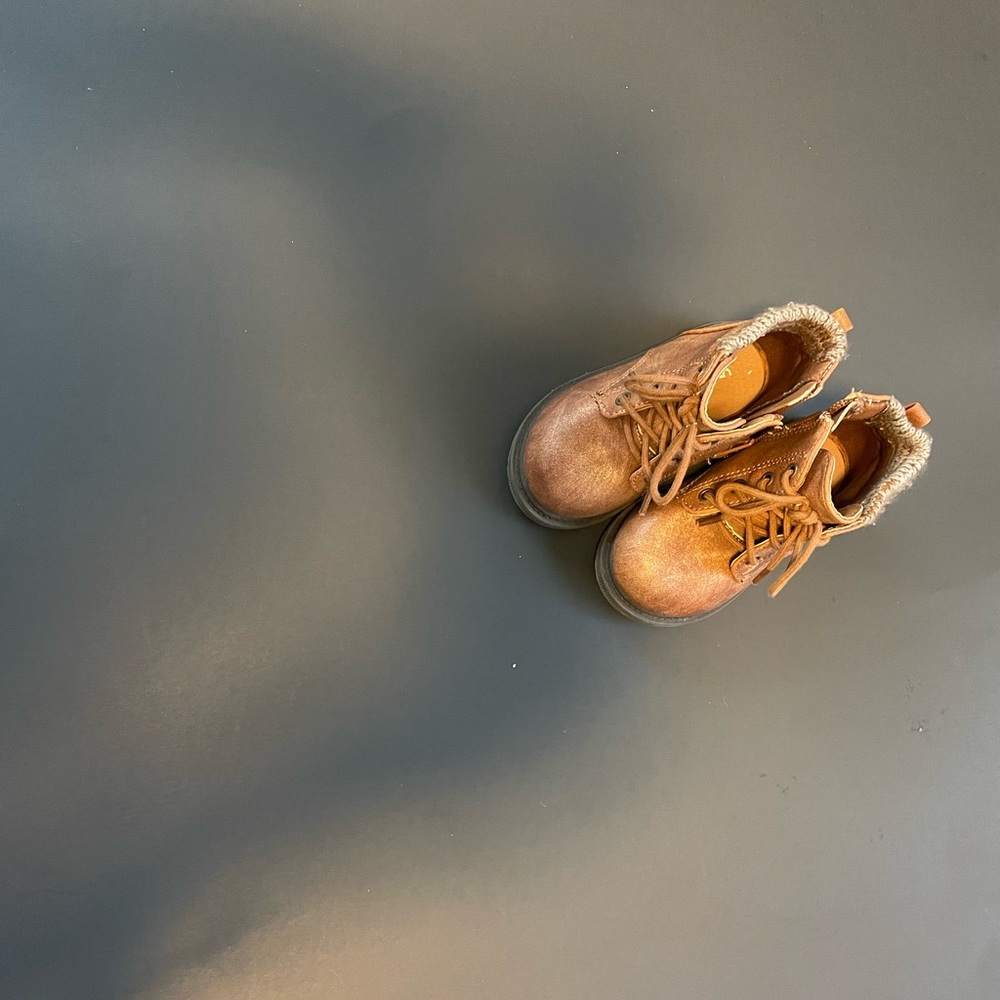 Toddler combat boots